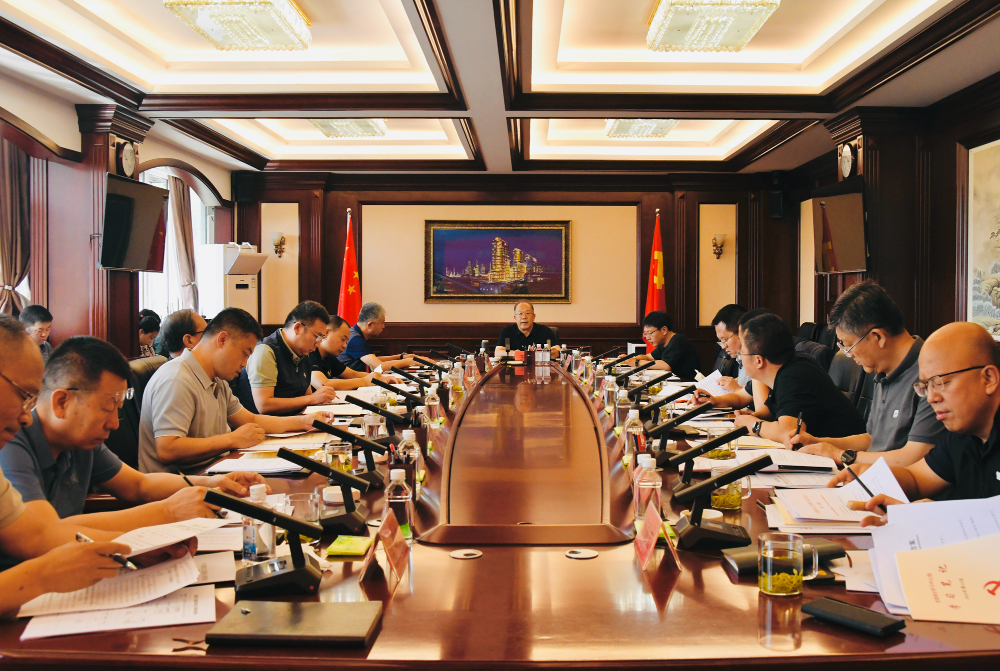 潞安化工集團黨委召開企業(yè)改革發(fā)展轉型研討會